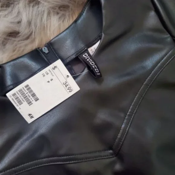 Divided Dress - Picture 3 of 3